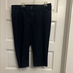 St. John's Bay Dark Blue Denim Capris.